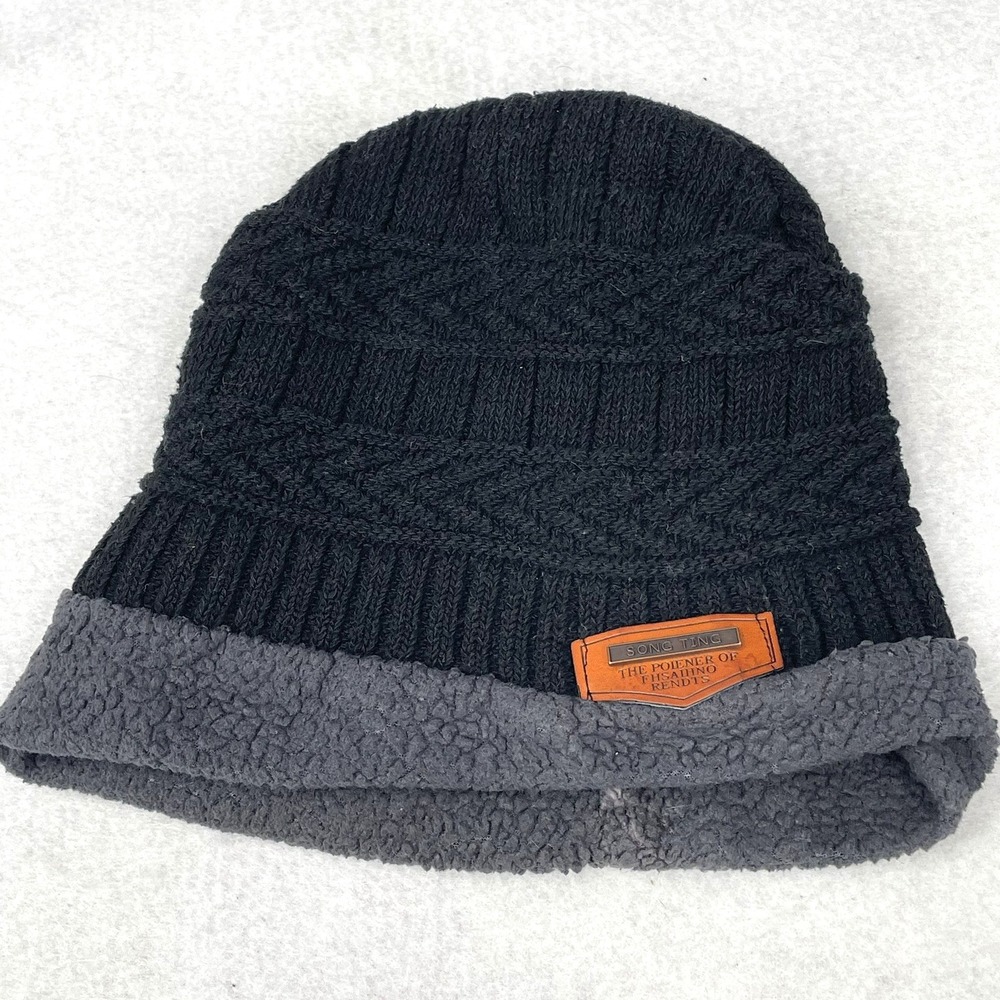 Song Ting The Poiener of Fhsainho Rendts Beanie Black Outdoors Walking Small